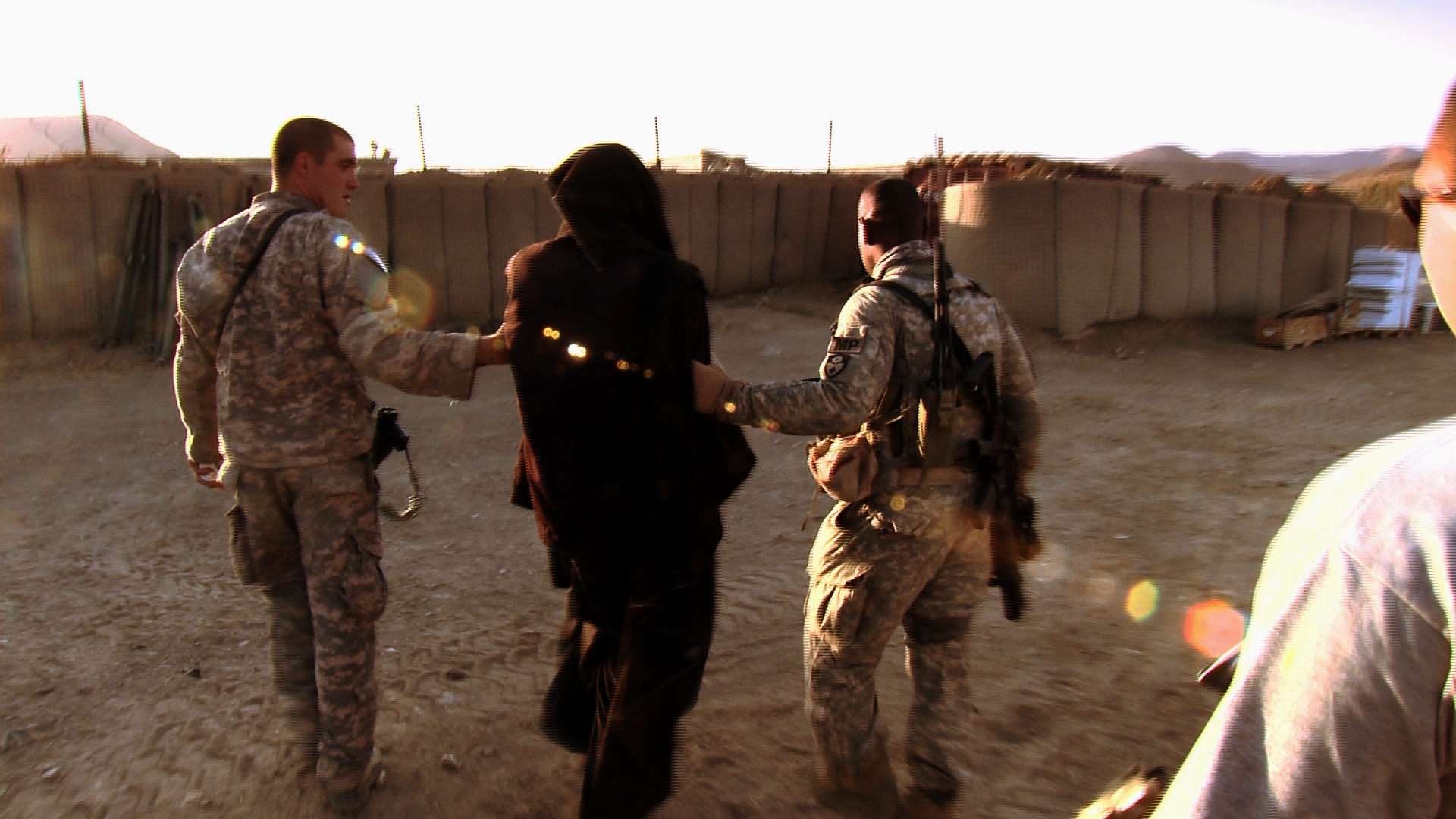 Kill/Capture: 11-soldiersAfghanEscort.jpg