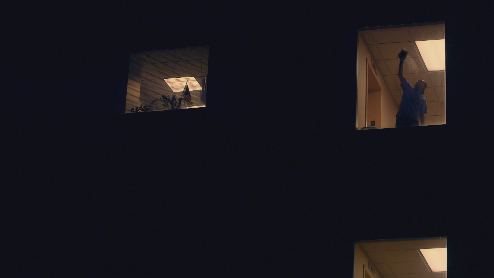 0000_WINDOW_WASHING_NIGHT