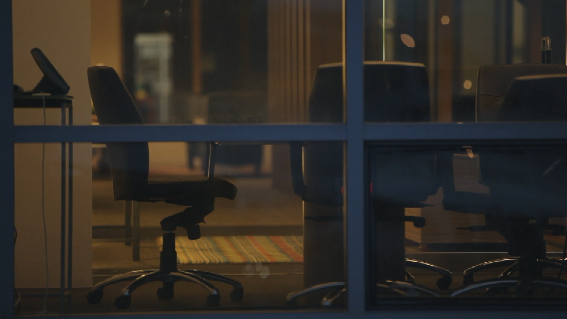 0018_OFFICE_CHAIRS_NIGHT