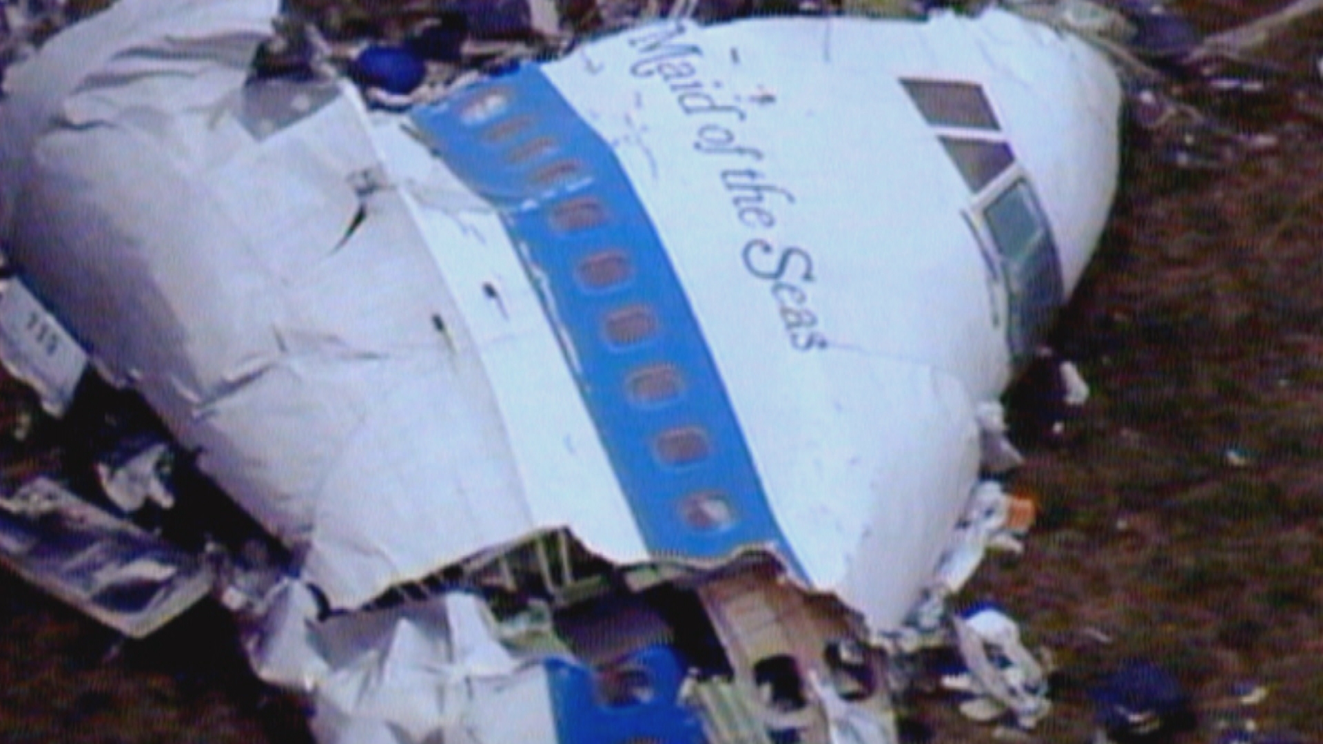 0008_103_WRECKAGE_02