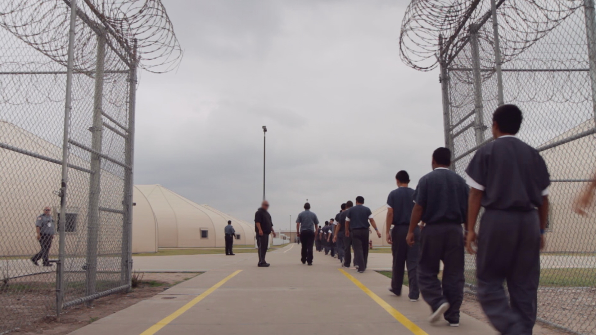 inmates gate