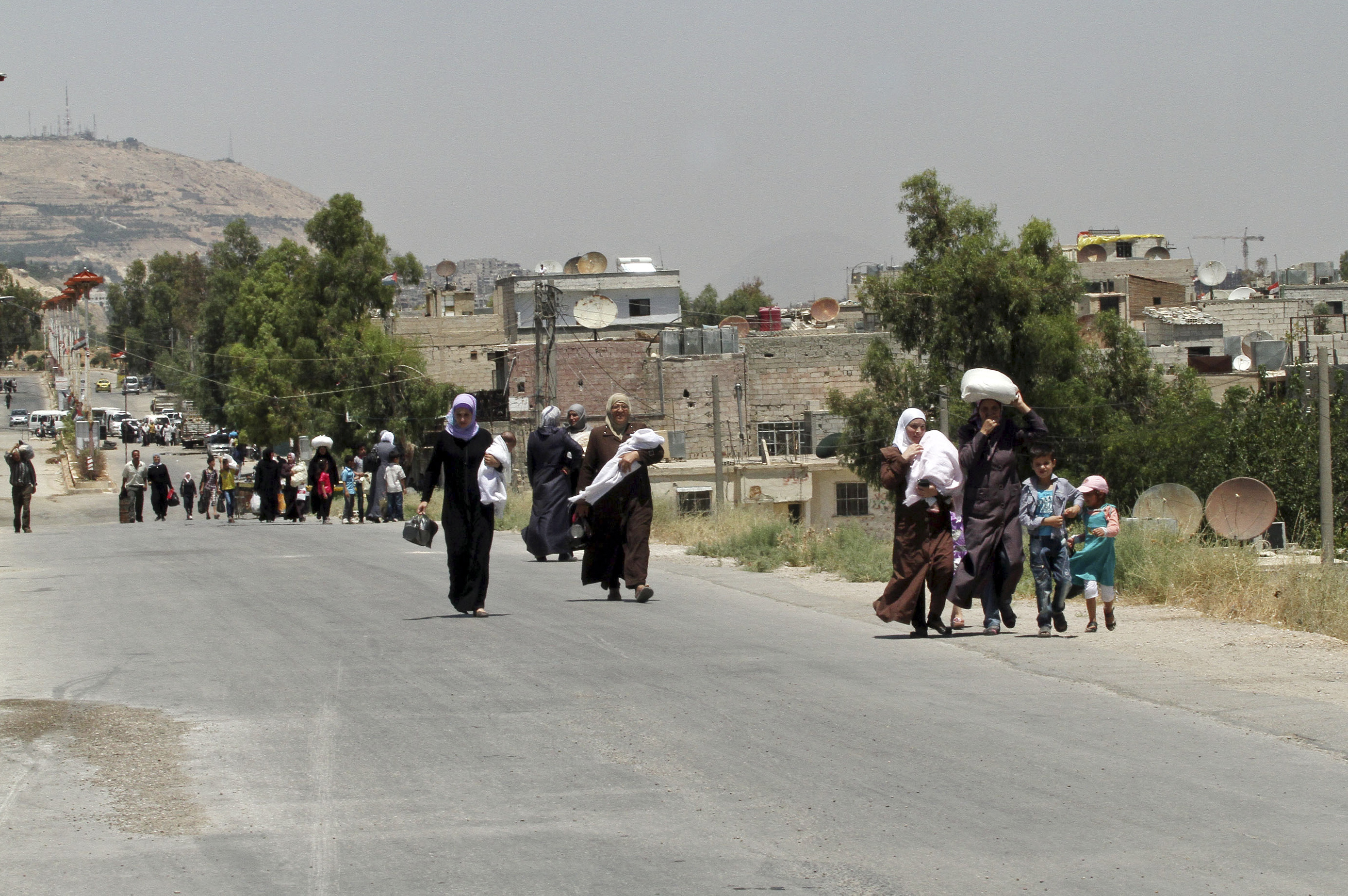 syrians humanitarian aid