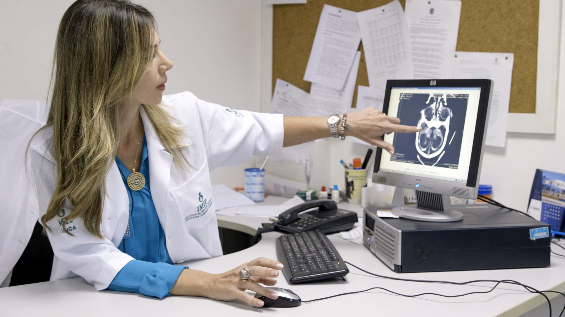 Dr. Adriana Scavuzzi