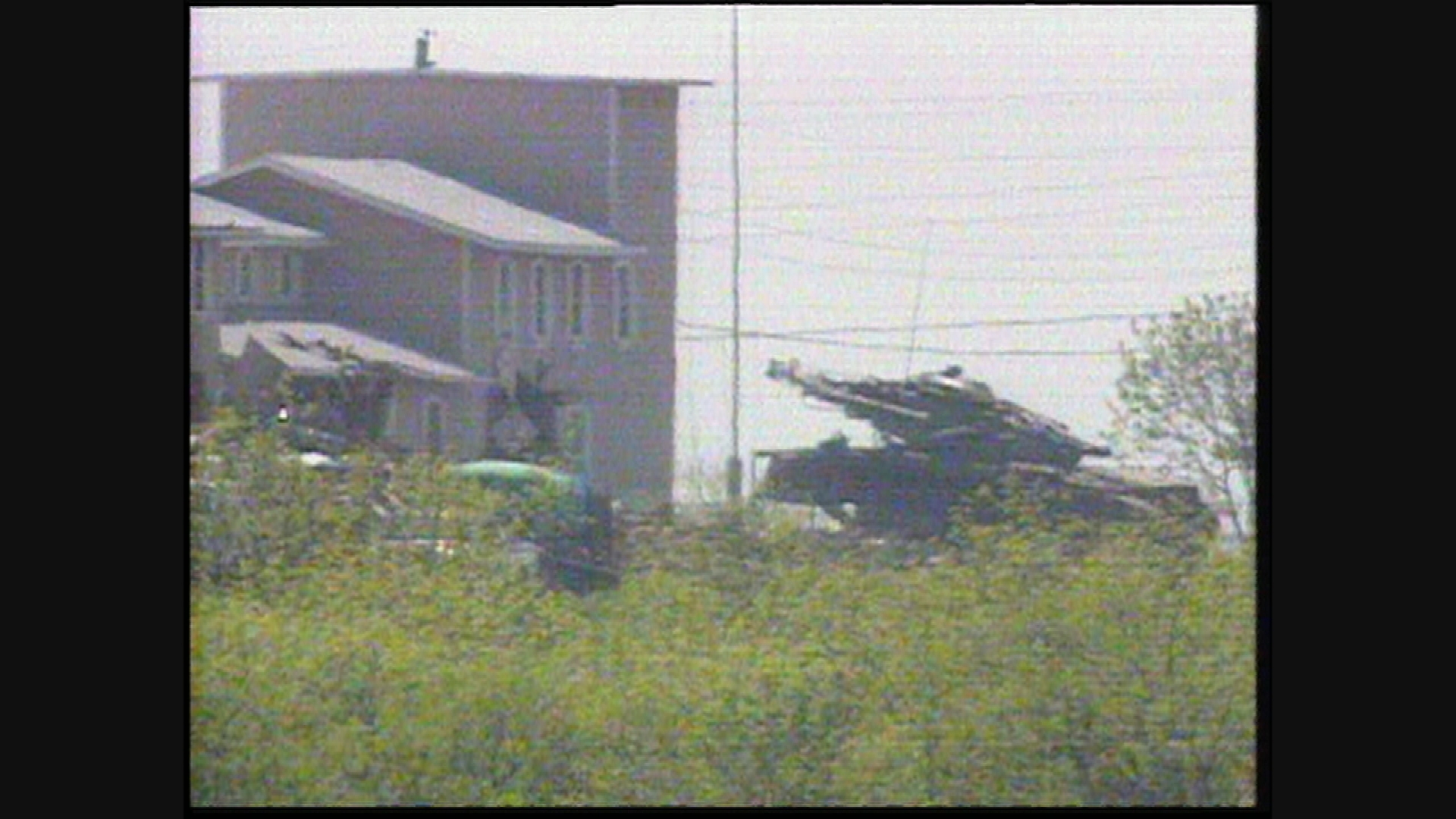 WACO_THUMBS001