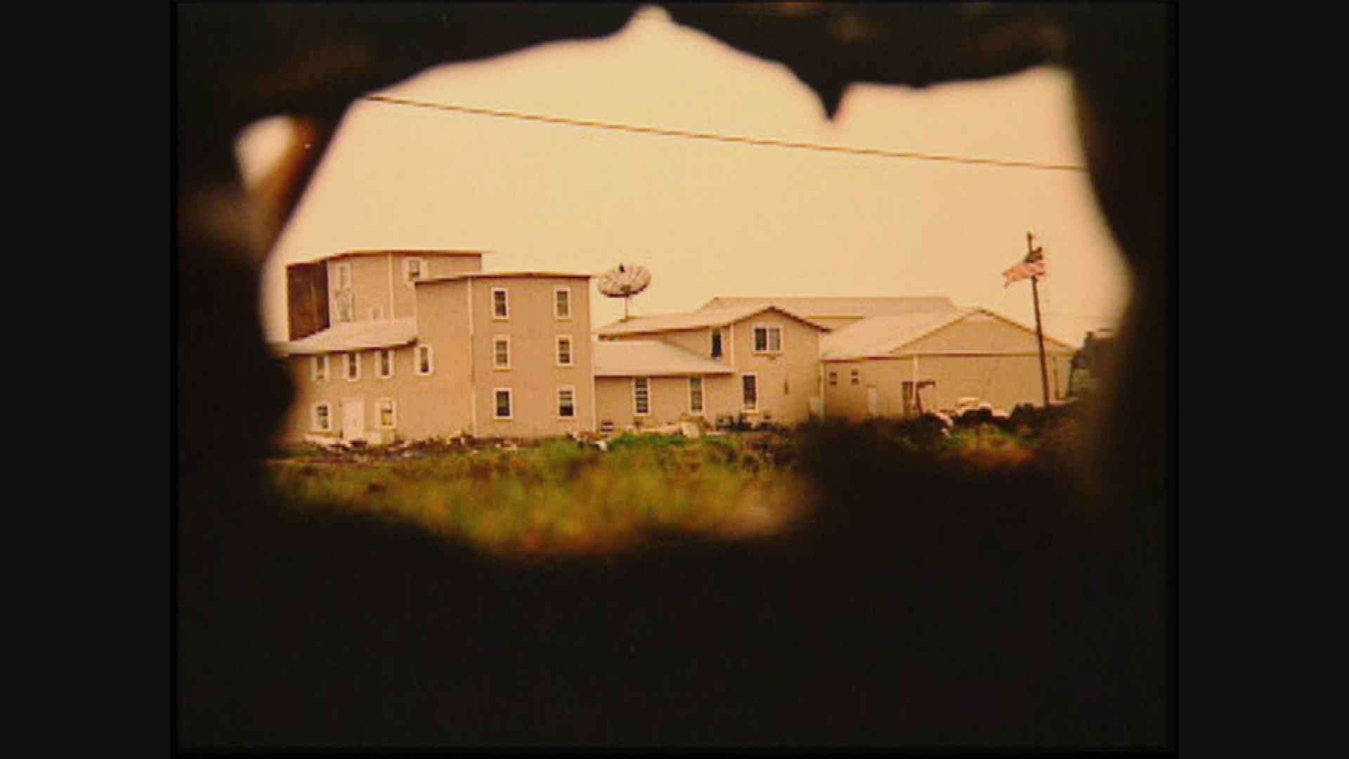 WACO_THUMBS005