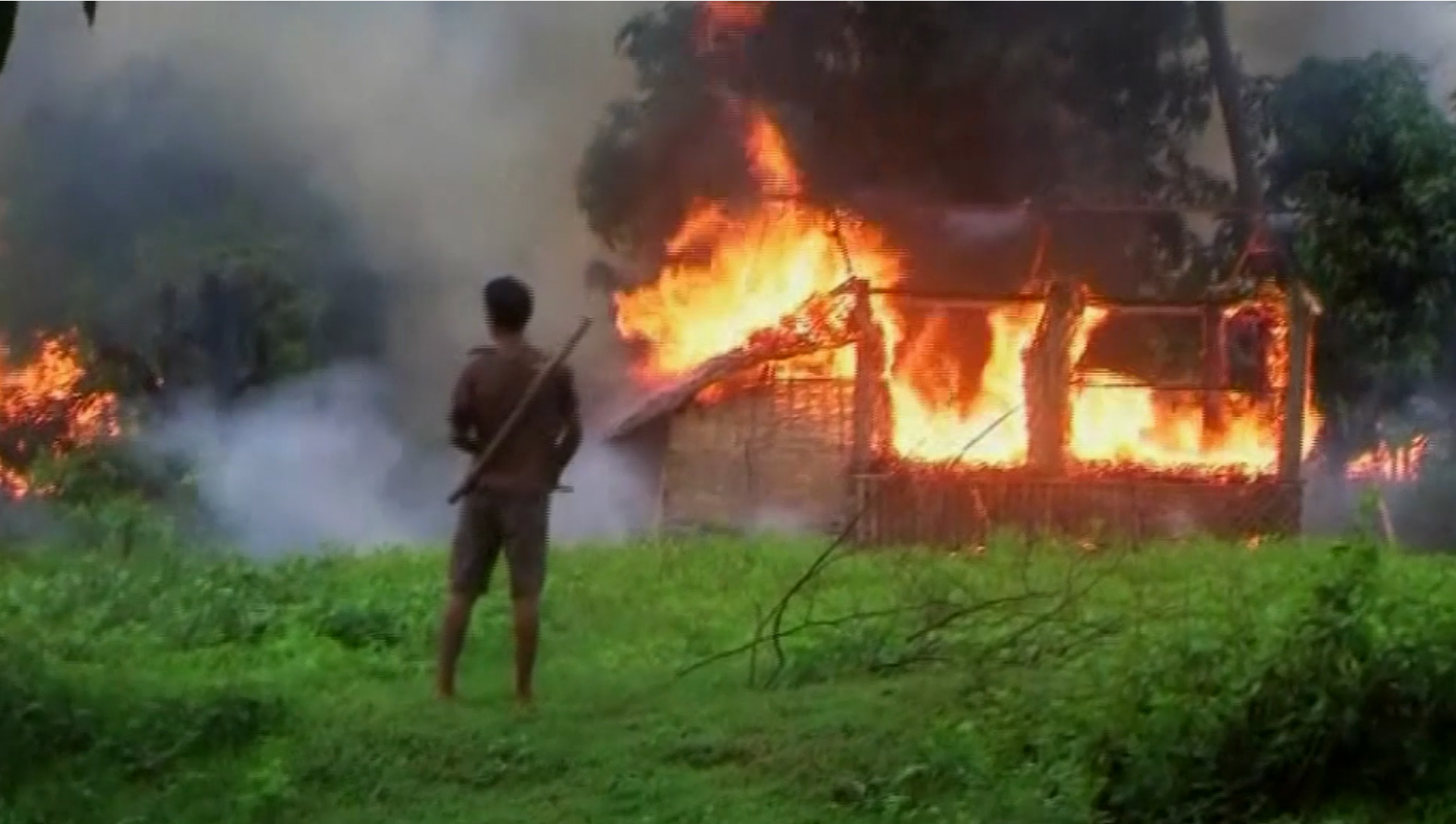 rohingya huts on fire