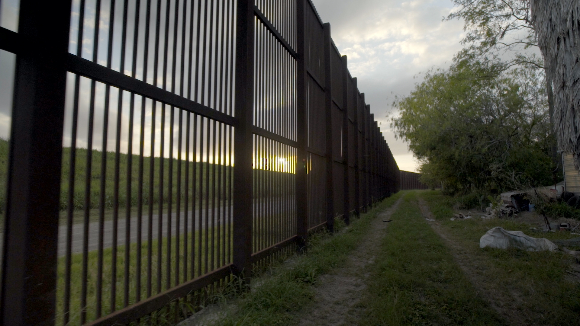 FL_Separated_ChildrenAtTheBorder