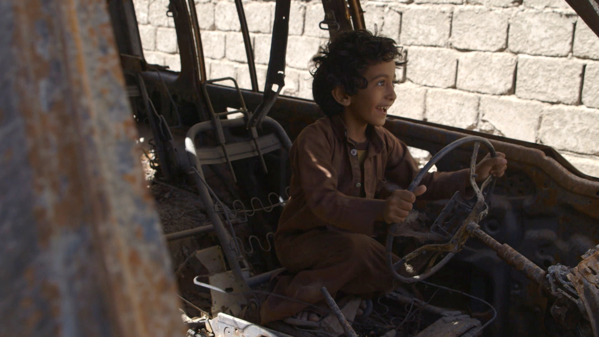 Mujahid Yemeni boy injured in US ground raid