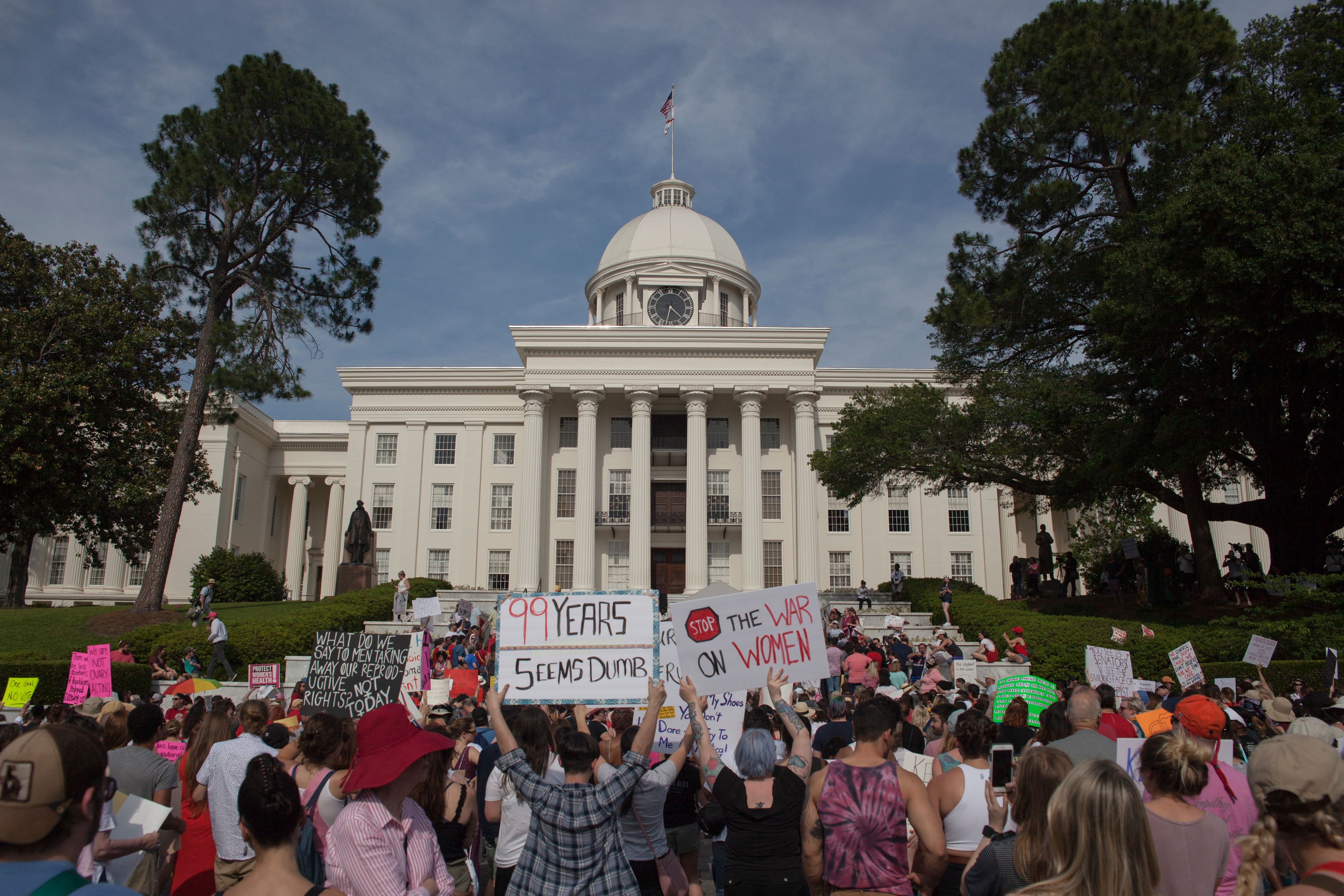 US-ABORTION-LAW-SOCIAL-DEMONSTRATION