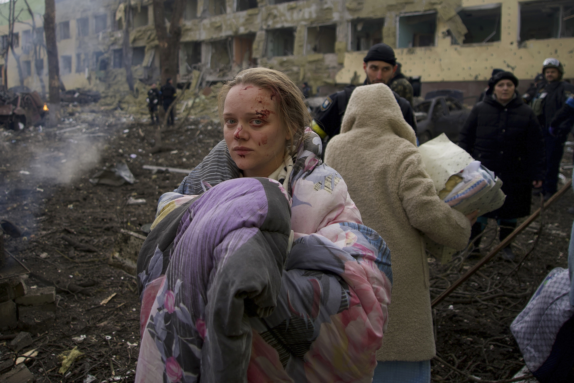 Russia war crimes Ukraine Mariana Vishegirskaya Mariupol maternity hospital